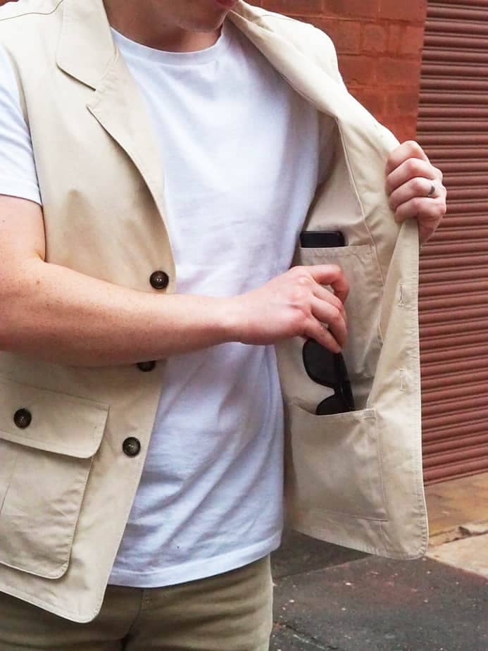 Informale V090 Utility Vest Beige: Review (Yes, You Need This) - Jessup Says